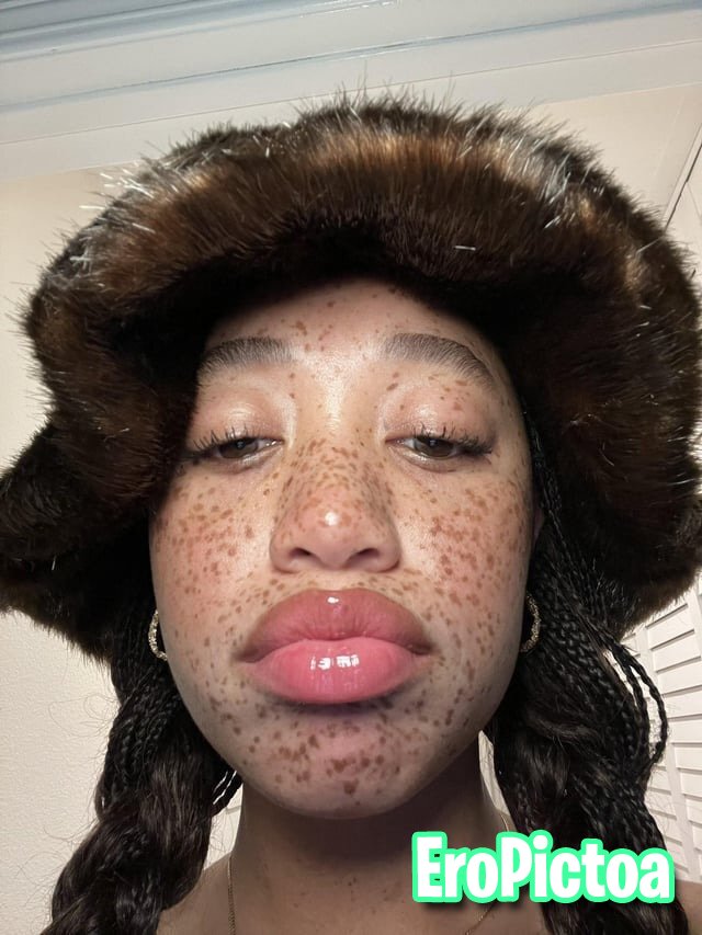 S@ļëm Mīțçħêļļ 💦 photo featuring redbone