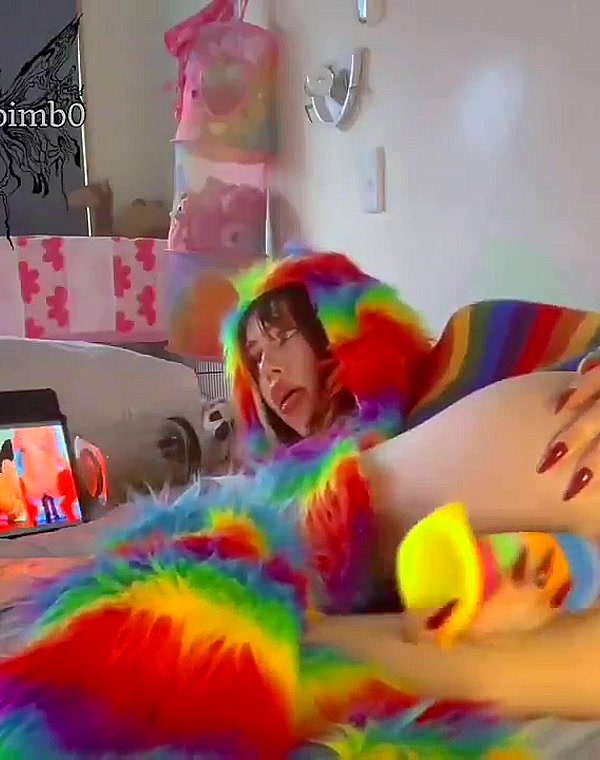 Thumbnail for Devoted Goonette