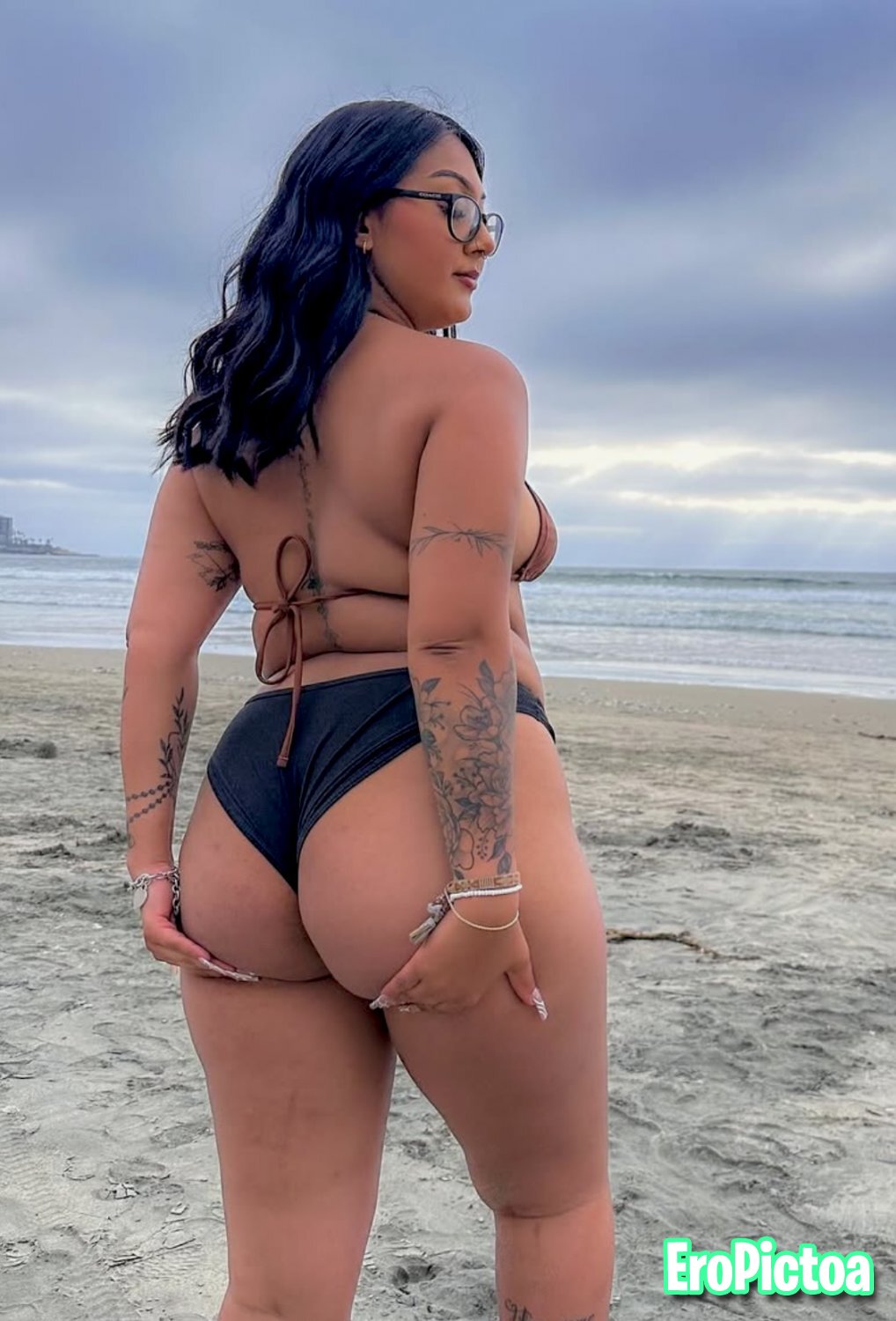 Thick fine latina luvs showin how phat her huge ass is. Tribute & cum all over this slut photo featuring petite - Part 10 Thick fine latina luvs showin how phat her huge ass is. Tribute & cum all over this slut photo featuring petite - Part 10