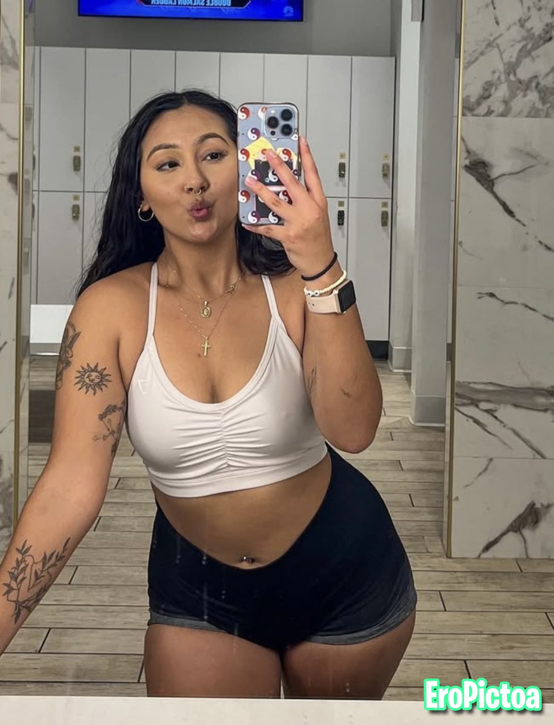 Thick fine latina luvs showin how phat her huge ass is. Tribute & cum all over this slut photo featuring thick - Part 16 Thick fine latina luvs showin how phat her huge ass is. Tribute & cum all over this slut photo featuring thick - Part 16