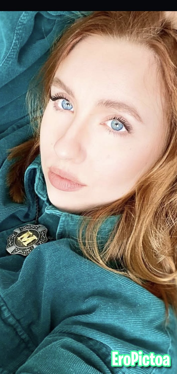 Megan Everett photo featuring Streamer