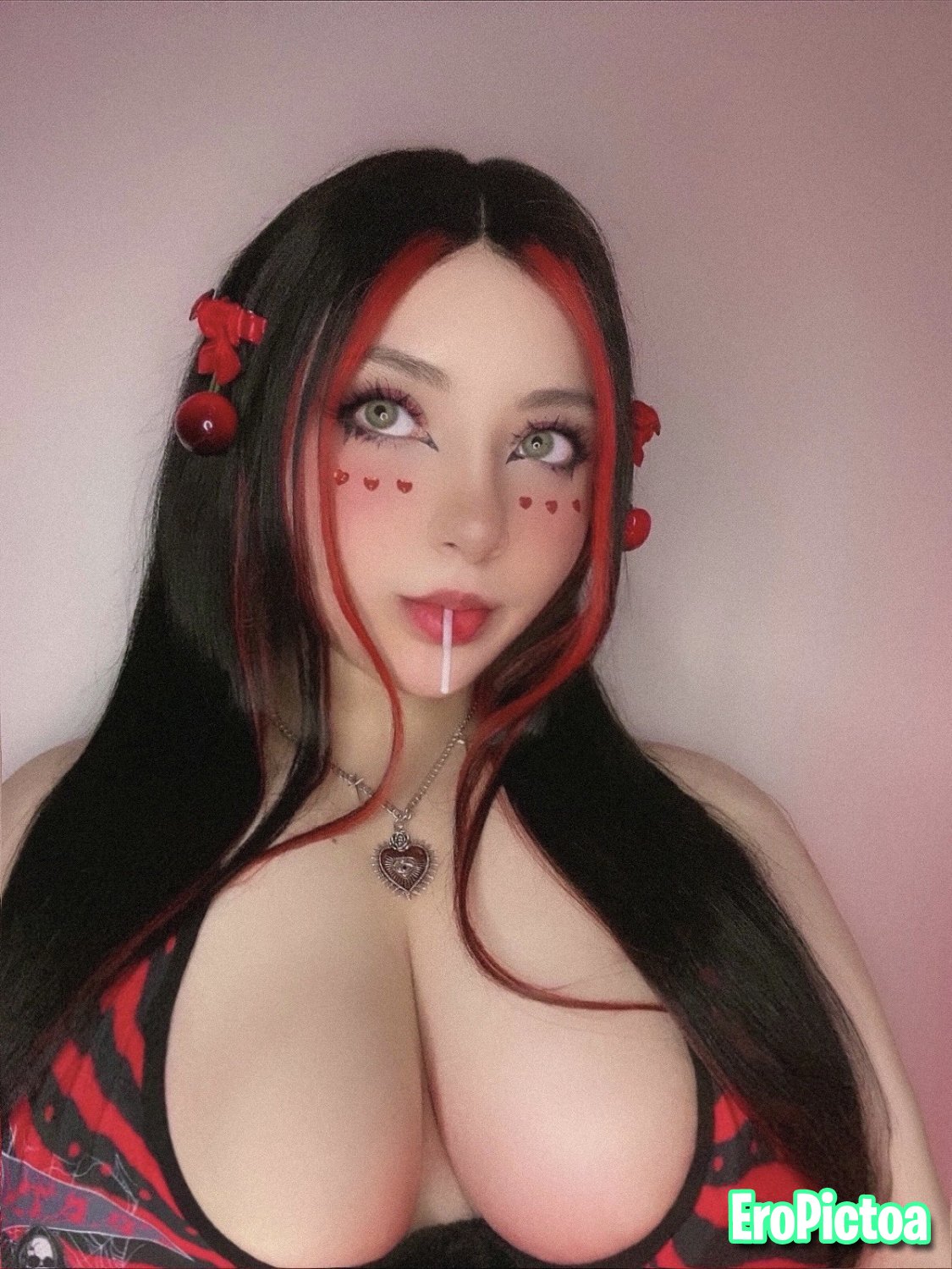 Feezius (streamer, tiktoker) photo featuring Tetona - Part 37