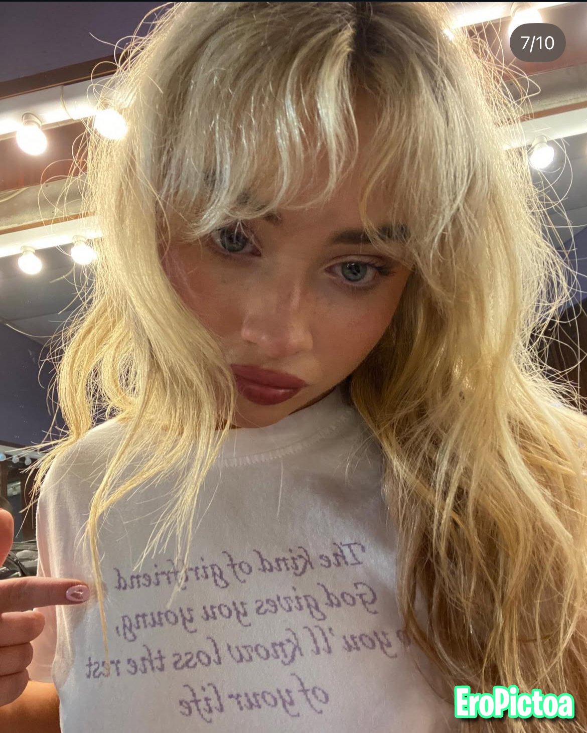 Billie Eilish vs Sabrina Carpenter photo featuring sabrina carpenter - Part 10