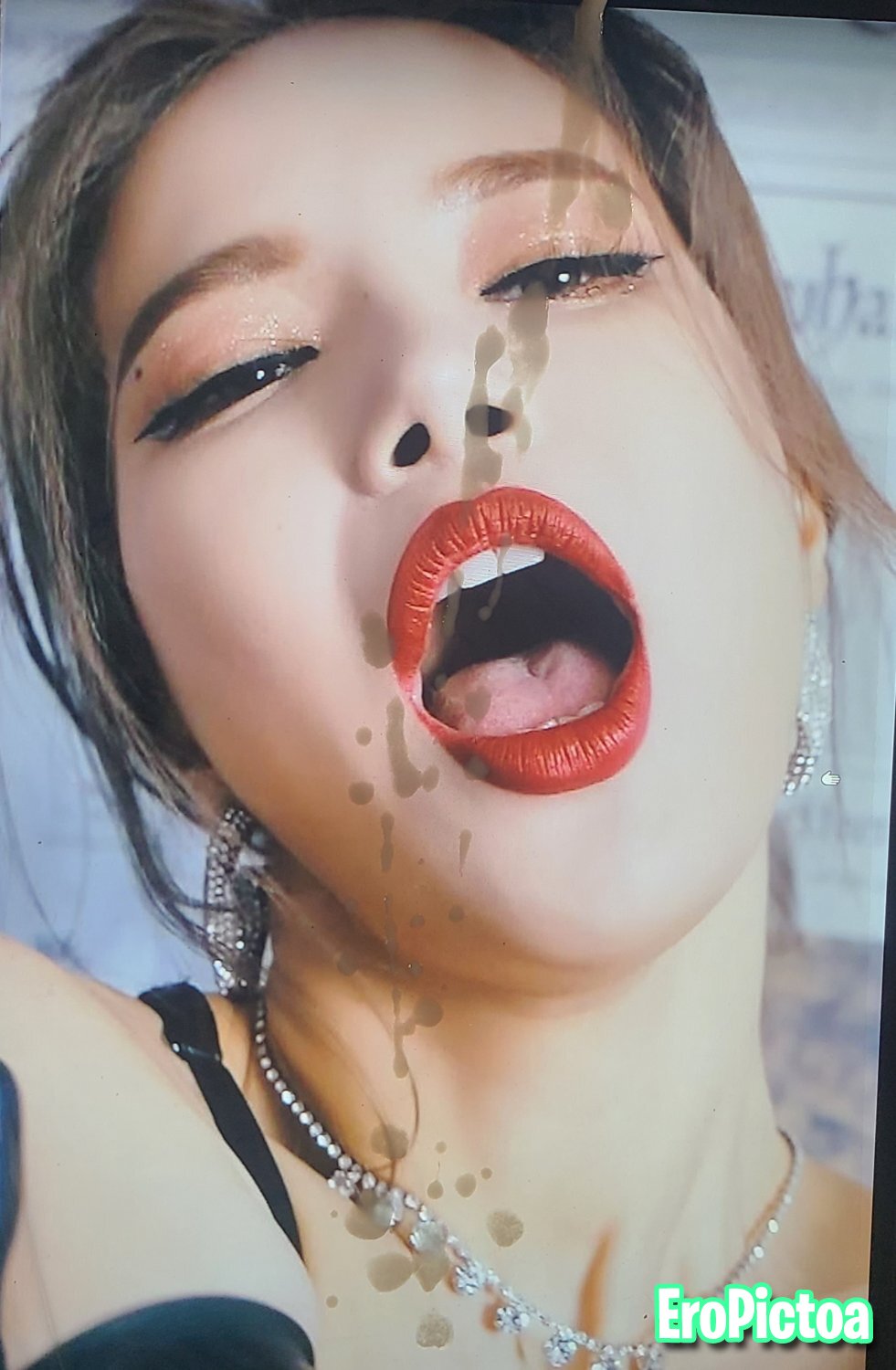 Solar cumtrib 1 photo featuring Kpop - Part 3