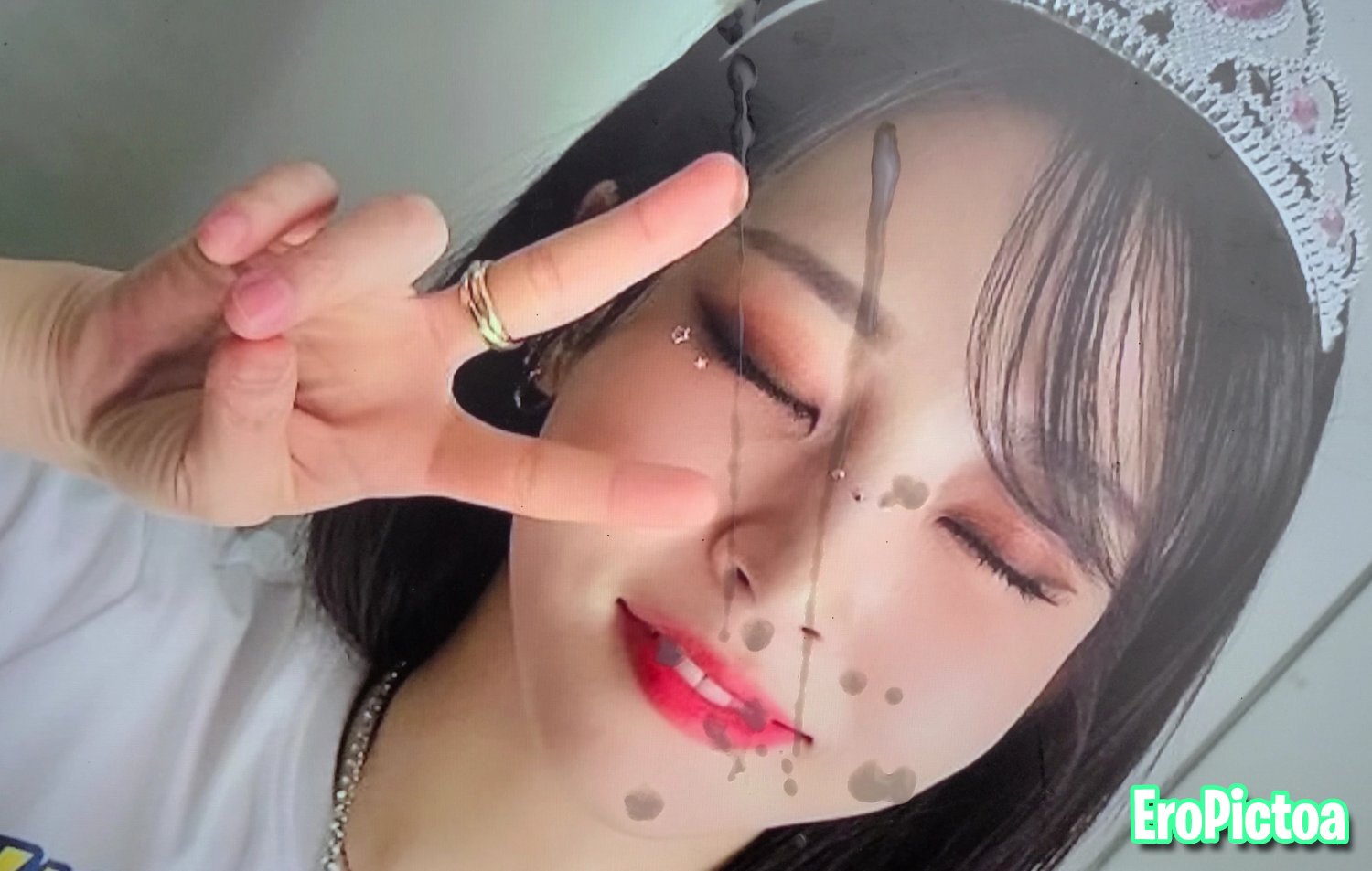 Moonbyul cumtrib 4 photo featuring Mamamoo Moonbyul cumtrib 4 photo featuring Mamamoo
