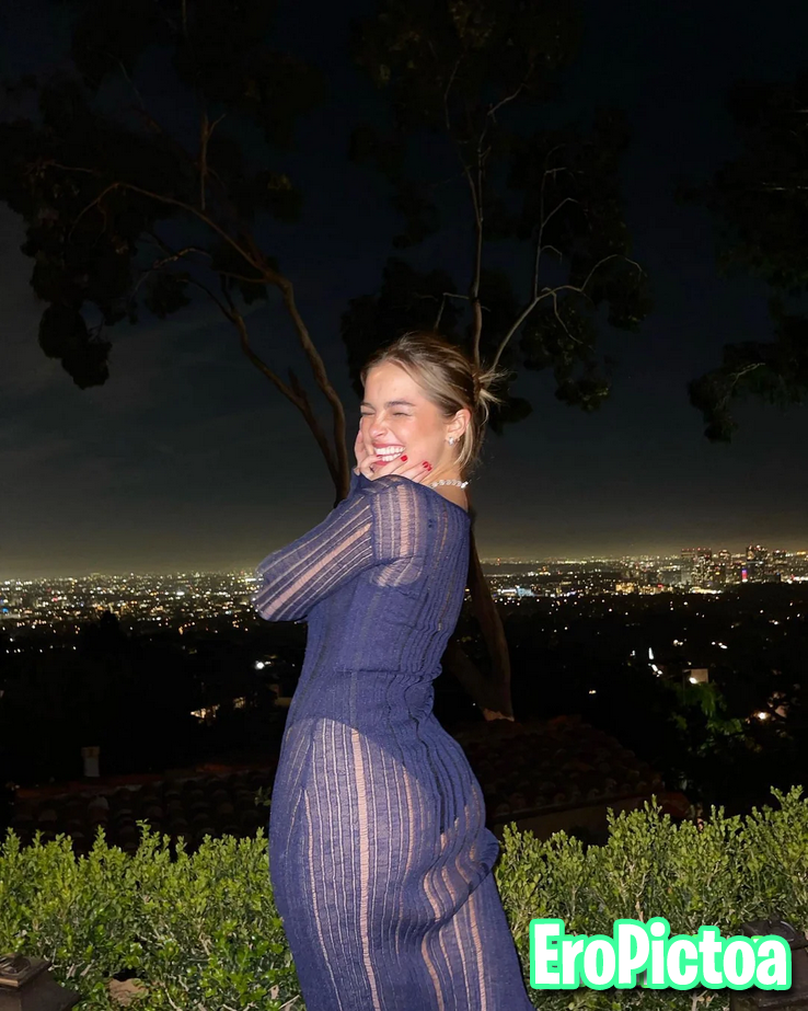 Addison Rae photo featuring tiktok - Part 18