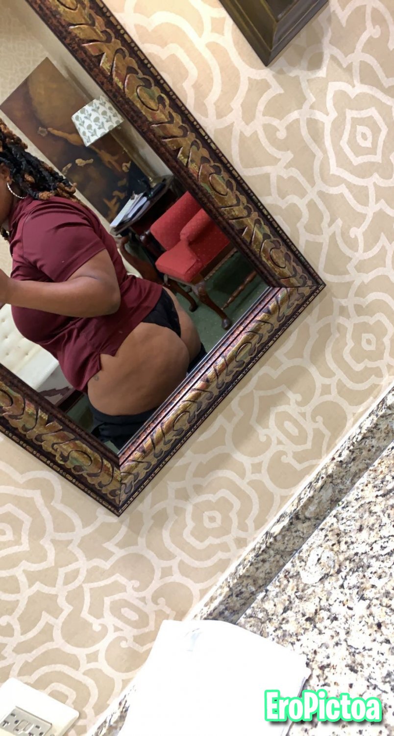 Black Busty Babe photo featuring exposed - Part 20