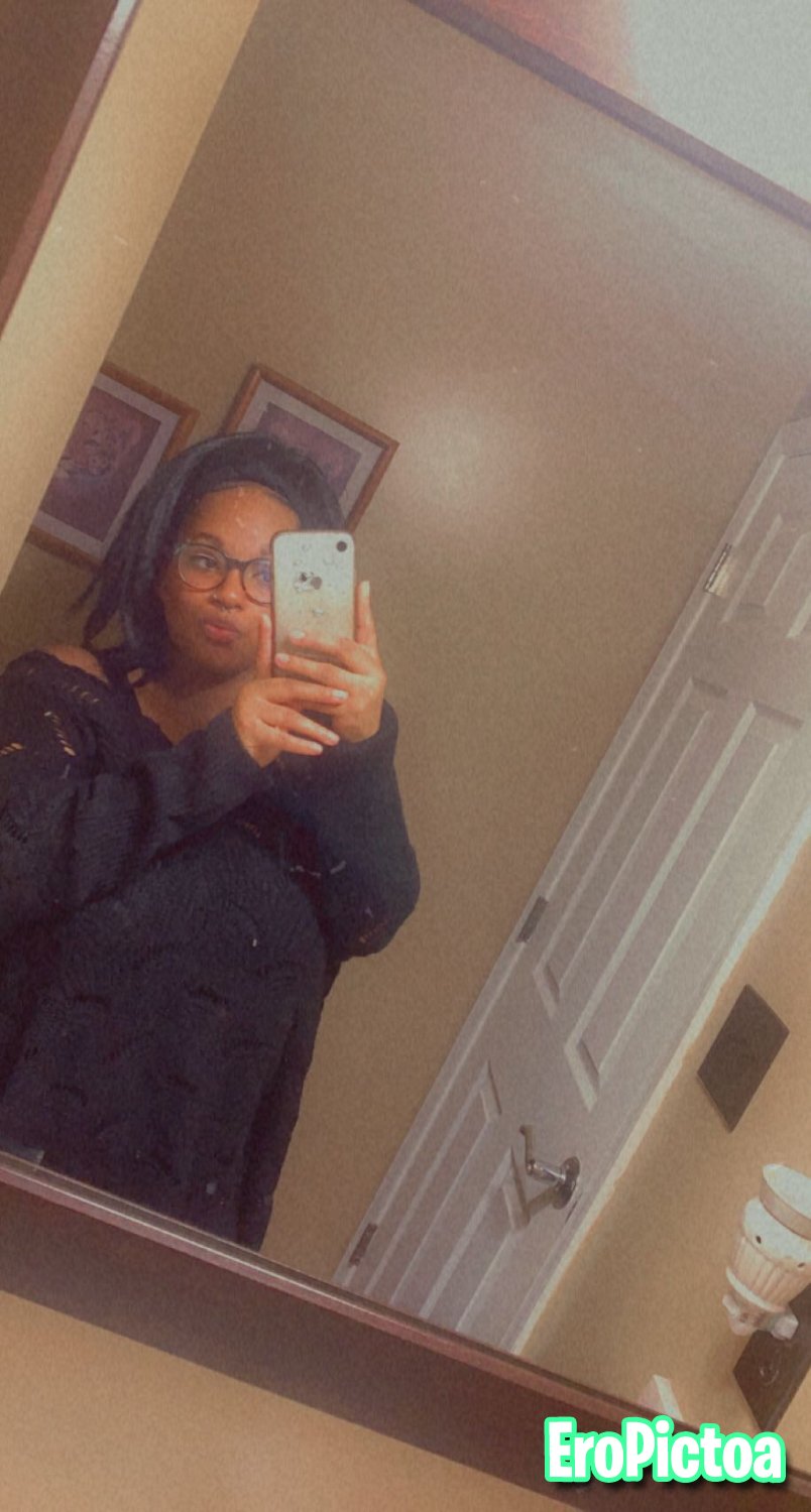 Black Busty Babe photo featuring leaks - Part 21