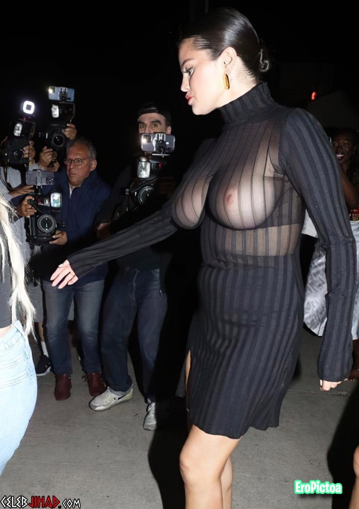 Selena Gomez photo featuring Big tits - Part 3
