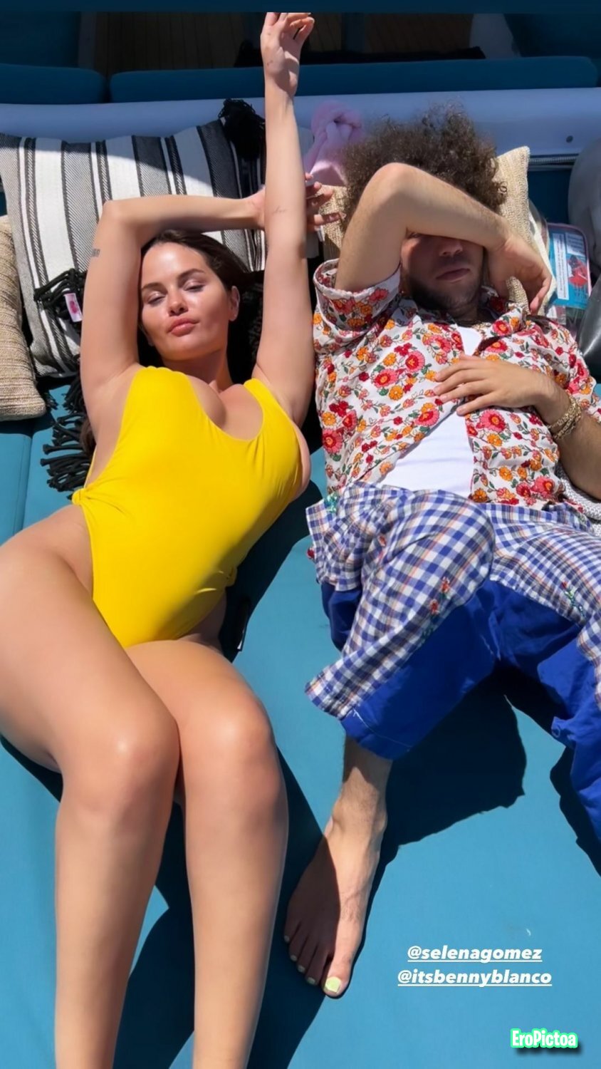 Selena Gomez Fake photo - Part 2