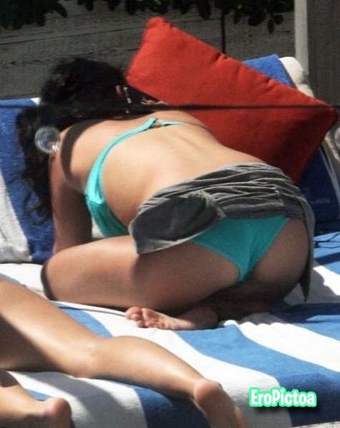 Selena Gomez [Z] photo featuring Big ass - Part 7