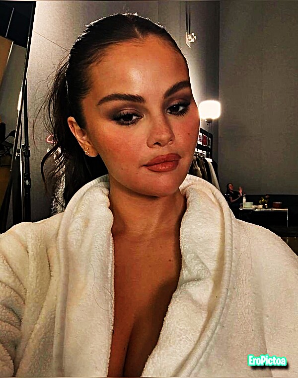 Thumbnail for Selena Gomez Cum Tribute