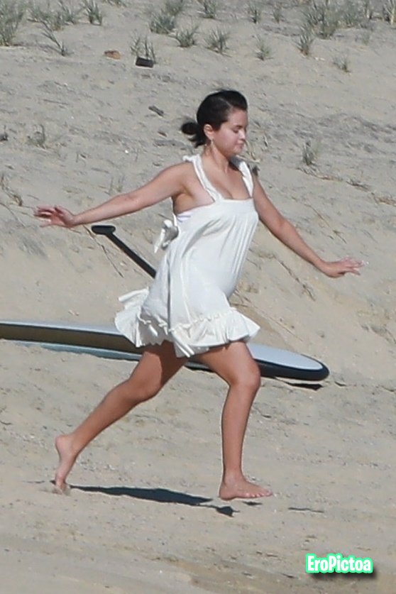 Selena Gomez 1 photo featuring Selena Gomez - Part 87