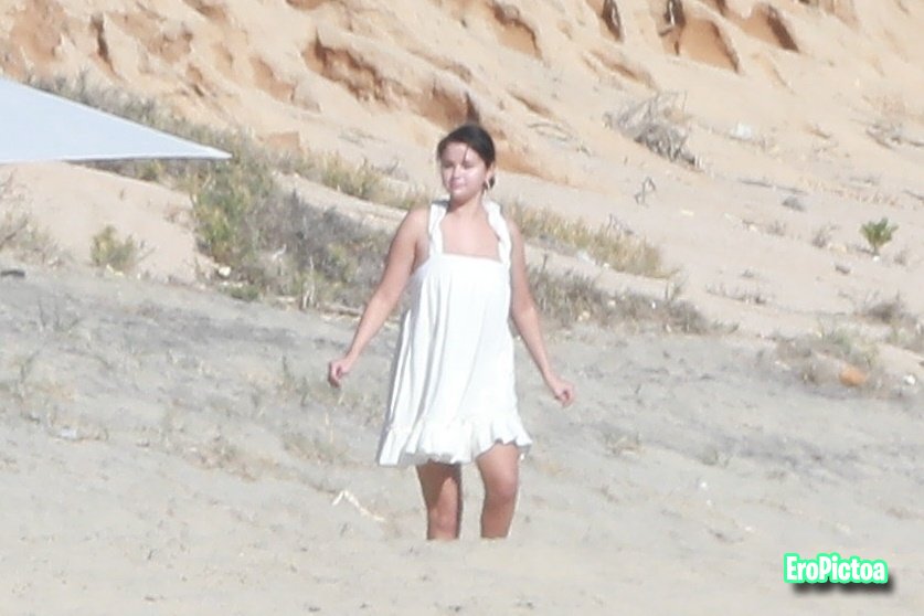 Selena Gomez 1 photo featuring Selena Gomez - Part 95
