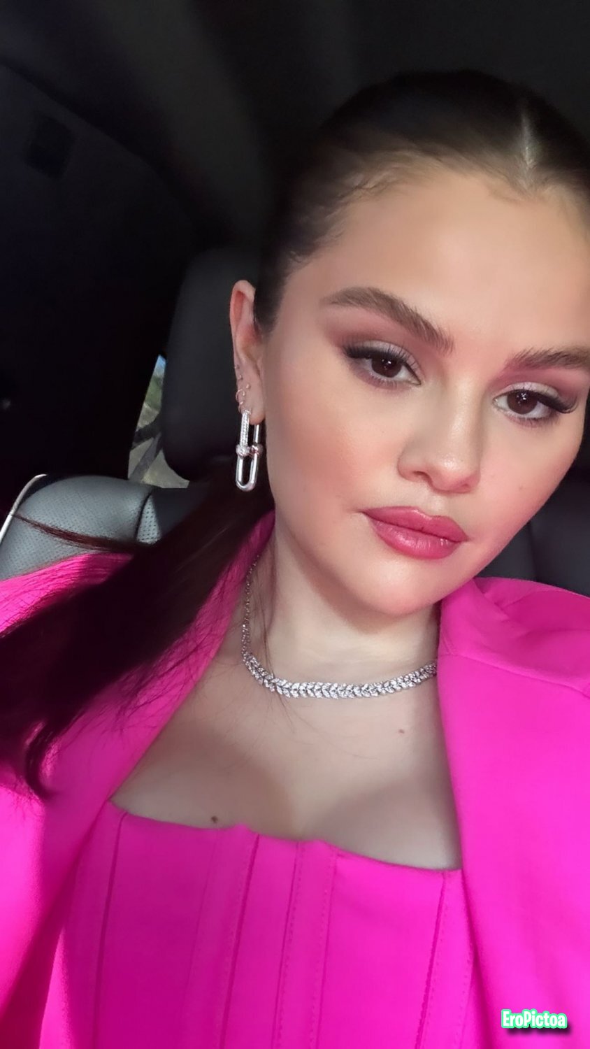Selena Gomez 5 photo featuring Selena Gomez - Part 68
