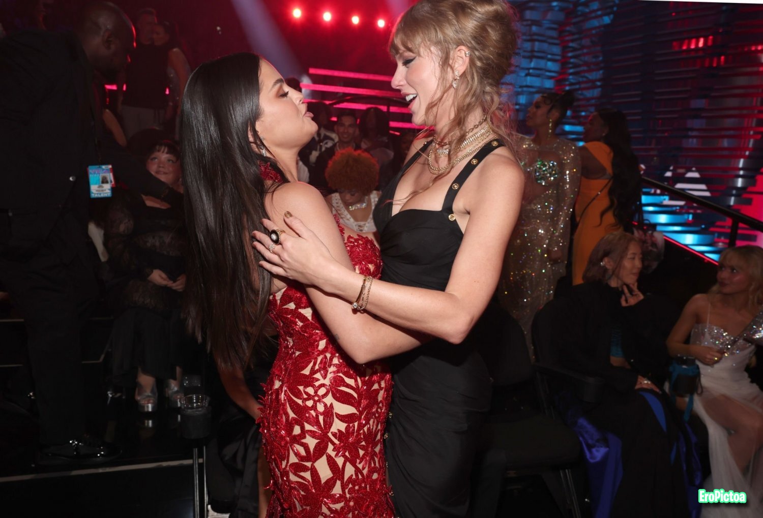 Selena Gomez 4 photo featuring Selena Gomez - Part 100