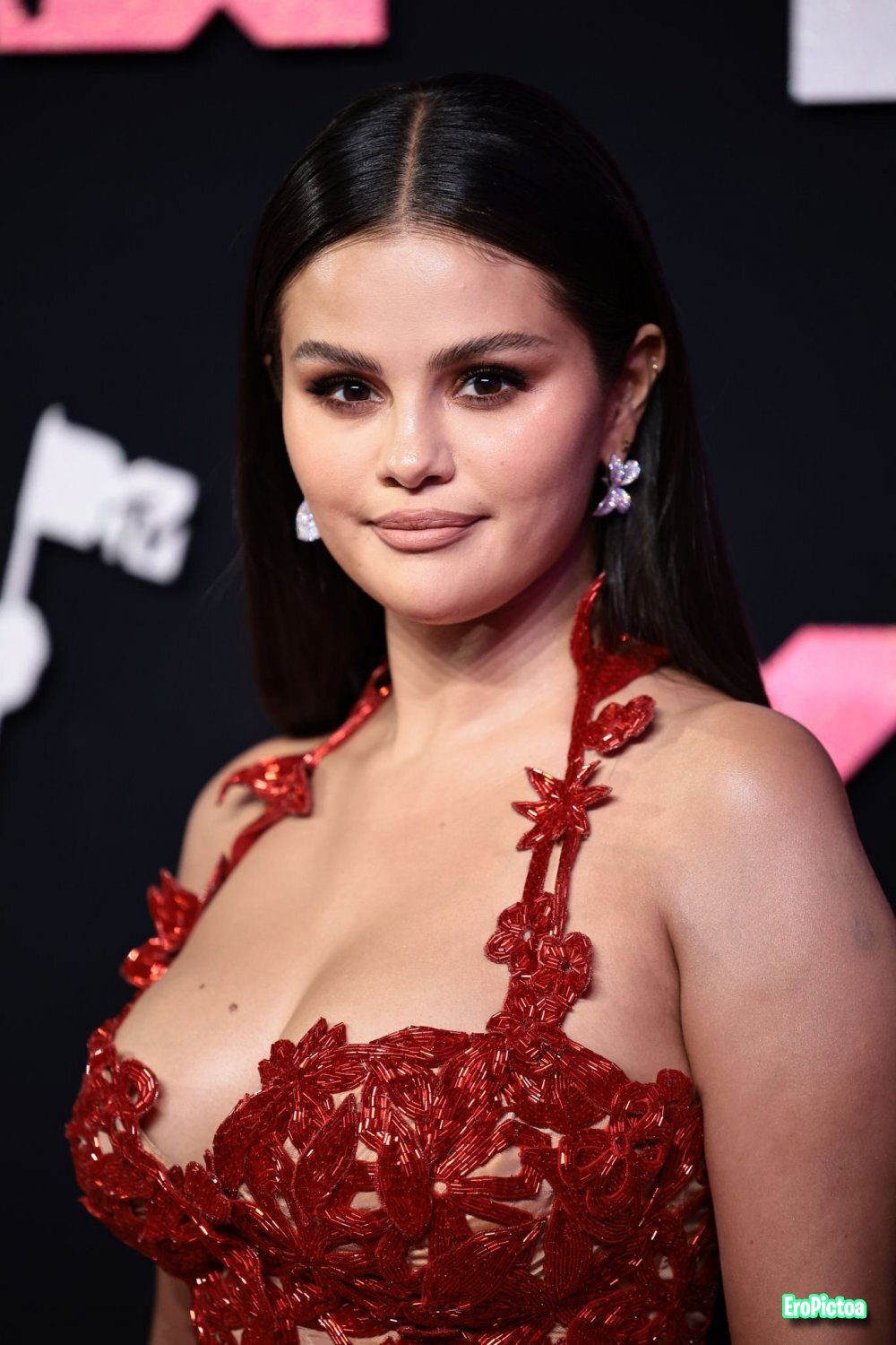 Selena Gomez 4 photo featuring celeb - Part 23