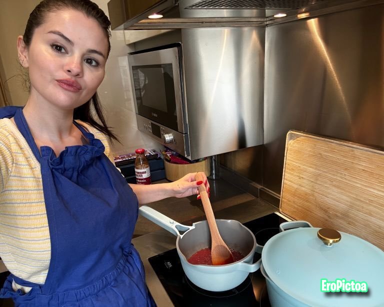 Selena Gomez 3 photo featuring Selena Gomez - Part 17