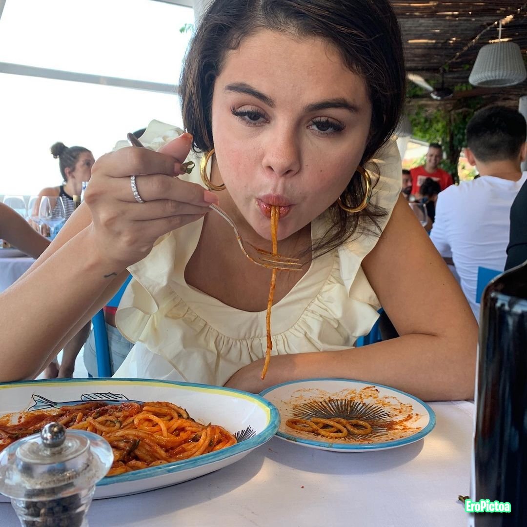 Selena Gomez 3 photo featuring Selena Gomez - Part 18