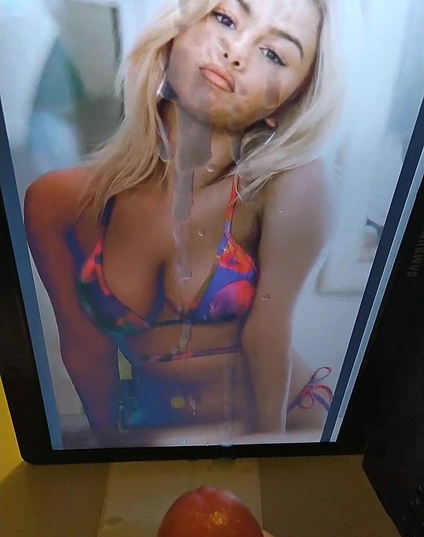 Thumbnail for Selena Gomez cumtribute