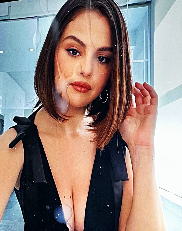 Thumbnail for Selena Gomez cum tribute