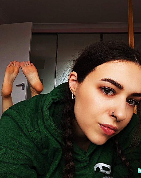 Thumbnail for 🇺🇸 PENELOPE TEEN FEET 💦
