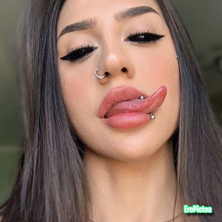 Putas guapas photo featuring Selena Gómez - Part 78