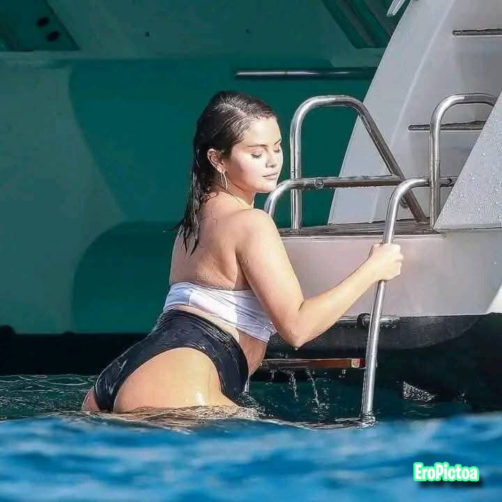Whore mix photo featuring Cum celebrity