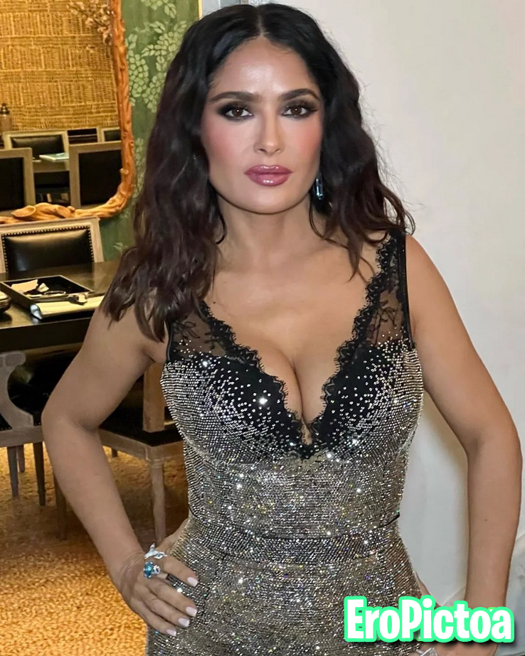 goddess Salma photo featuring cleavage