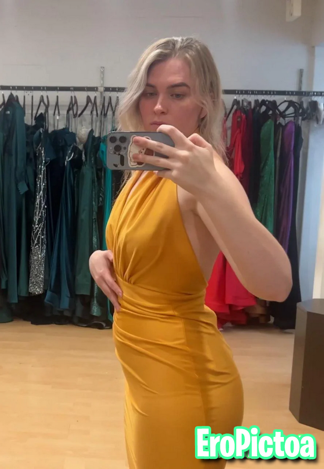 What a QT (Streamer) photo featuring perky - Part 7