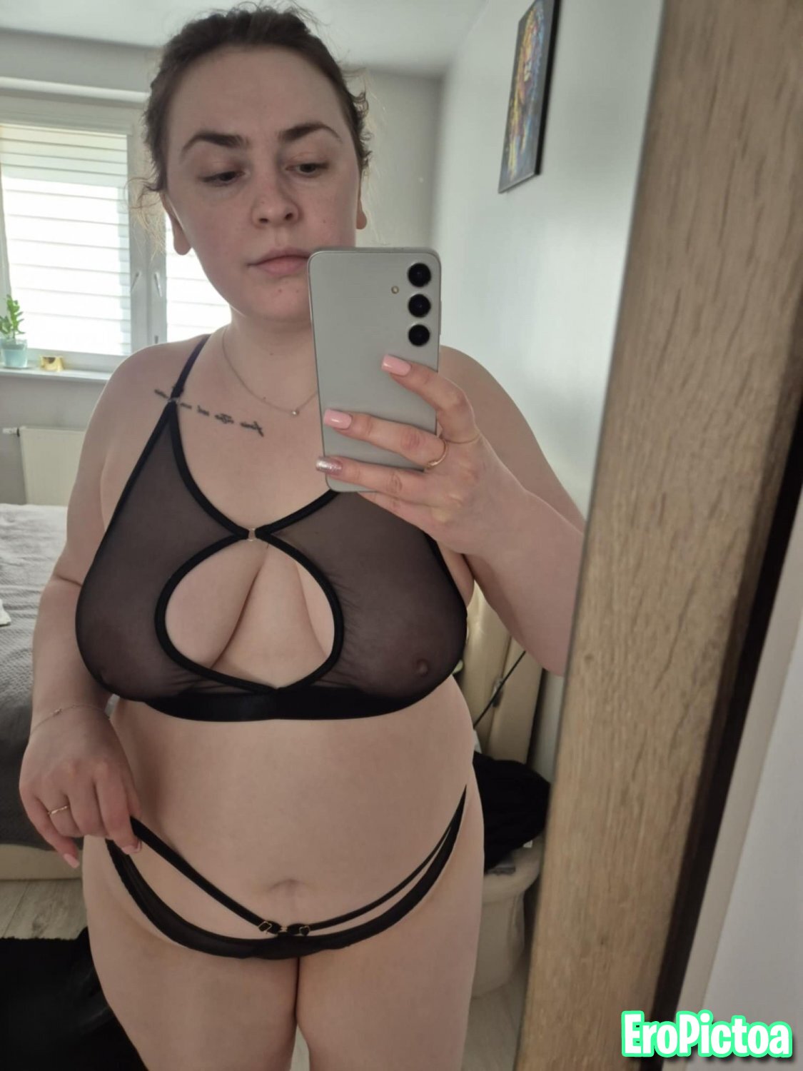 chubby slut photo - Part 43