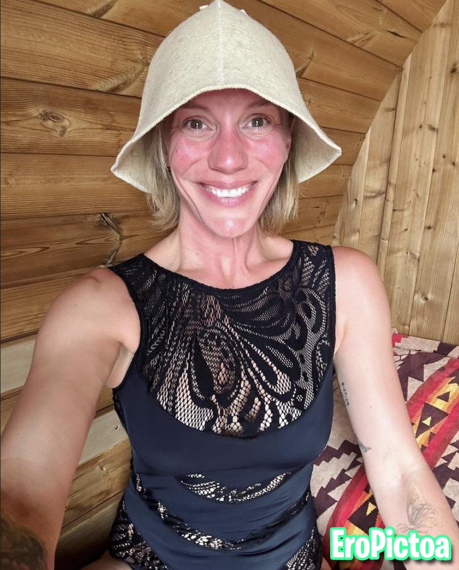 German sexy milf photo featuring German sexy milf - Part 54
