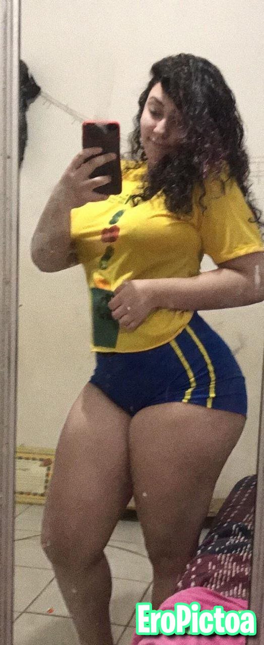 Lara_Araujo photo