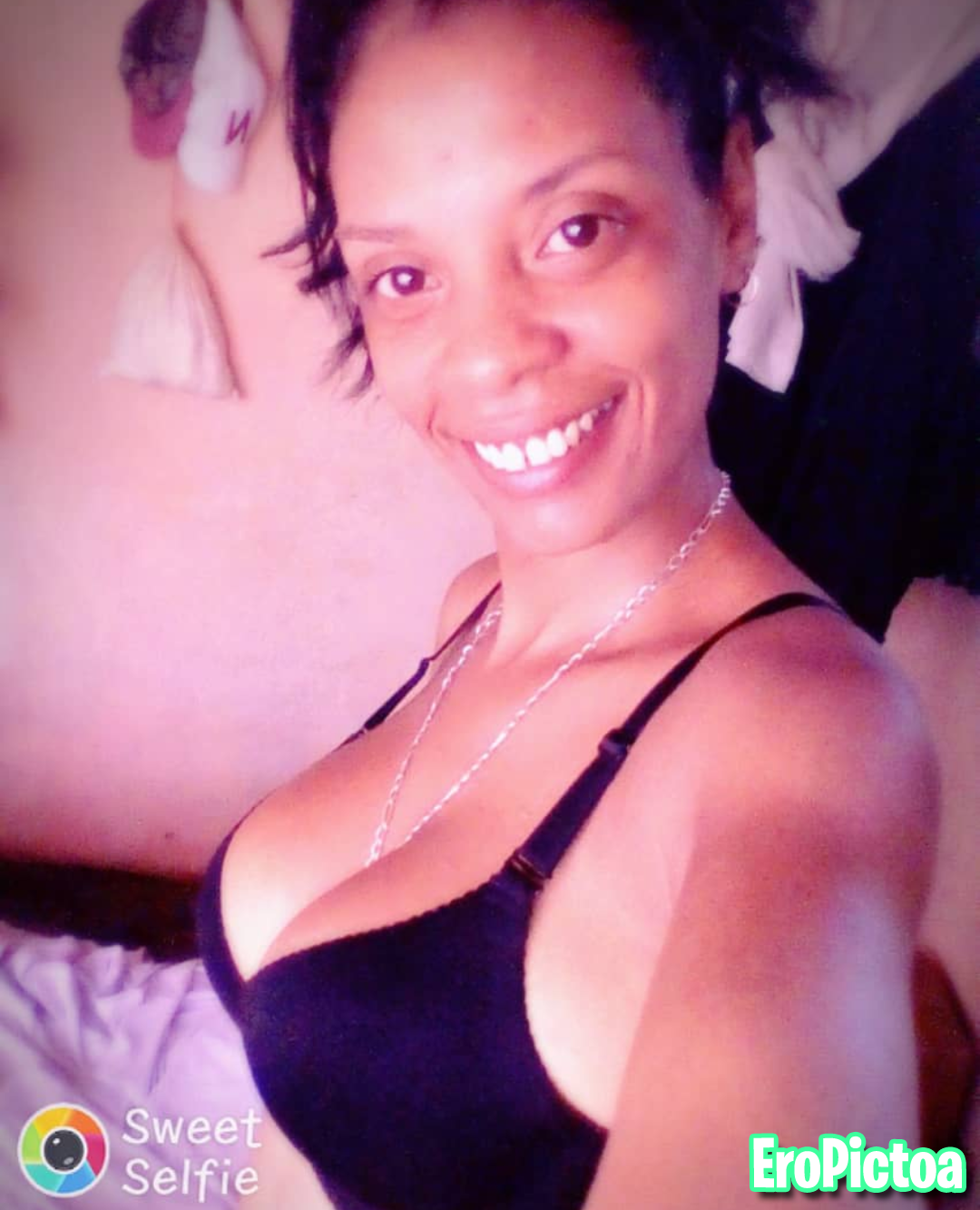 KENYA LEYVAS PROSTITUTA CUBANA photo