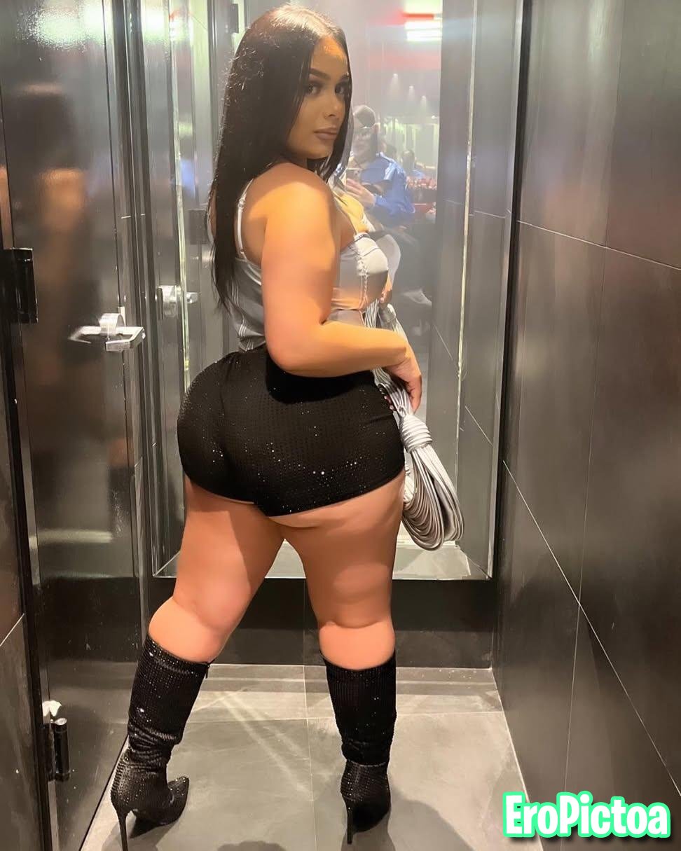 Best Latina sluts i found today photo featuring Colombiana - Part 52