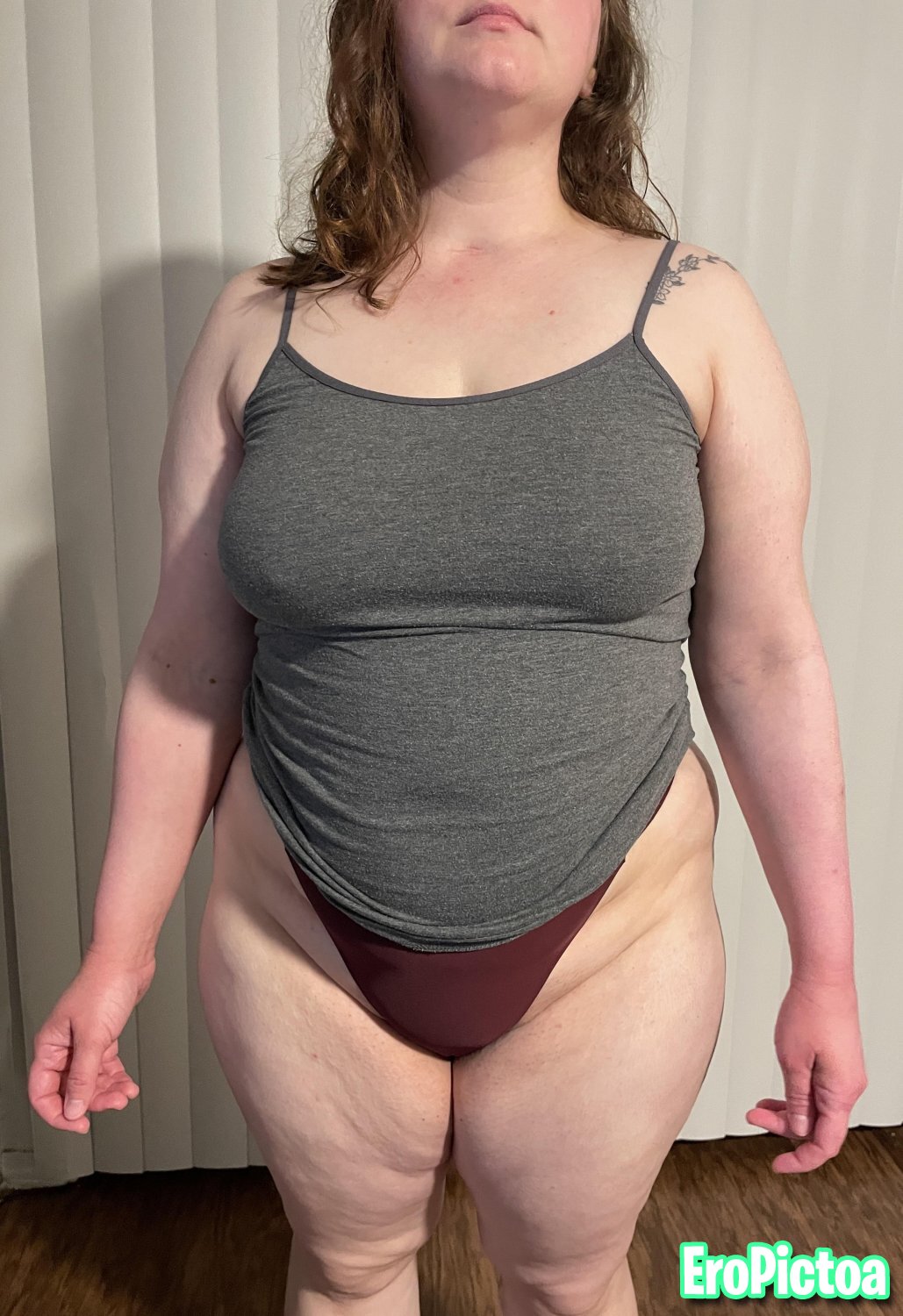 Sluts connection 8 photo featuring Tattooed thicc slut - Part 60
