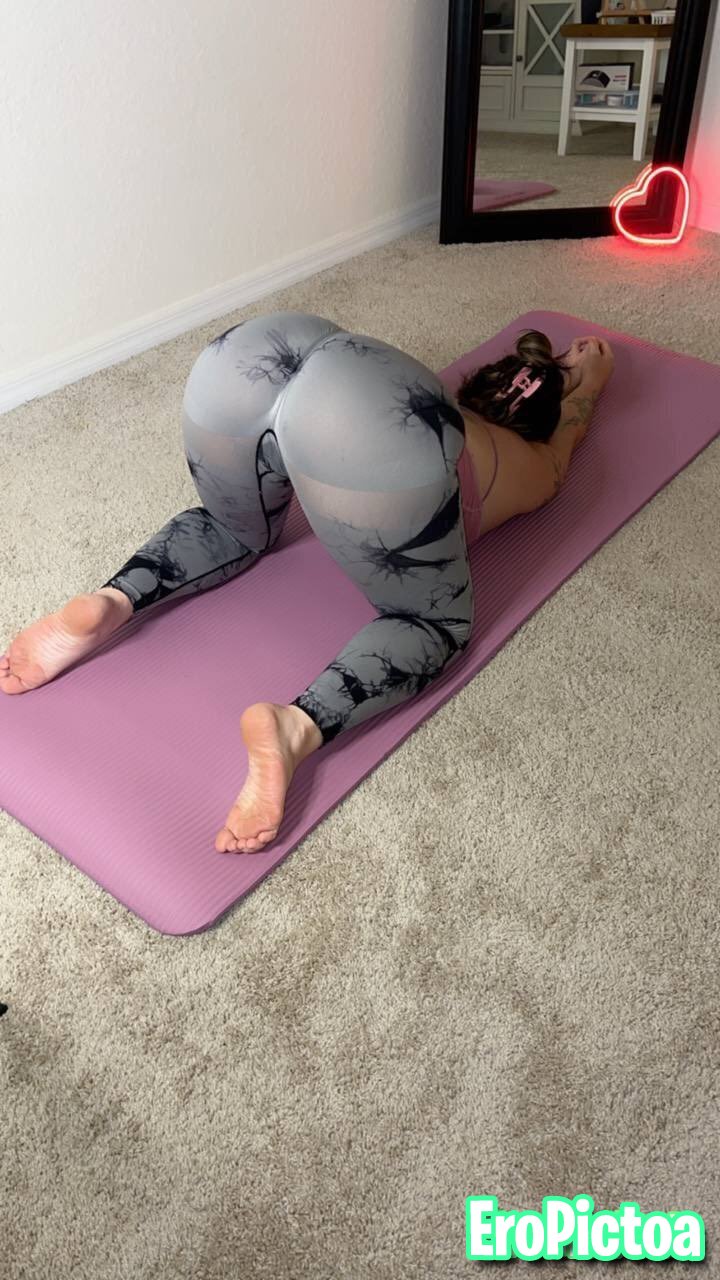 Softcore photo featuring public