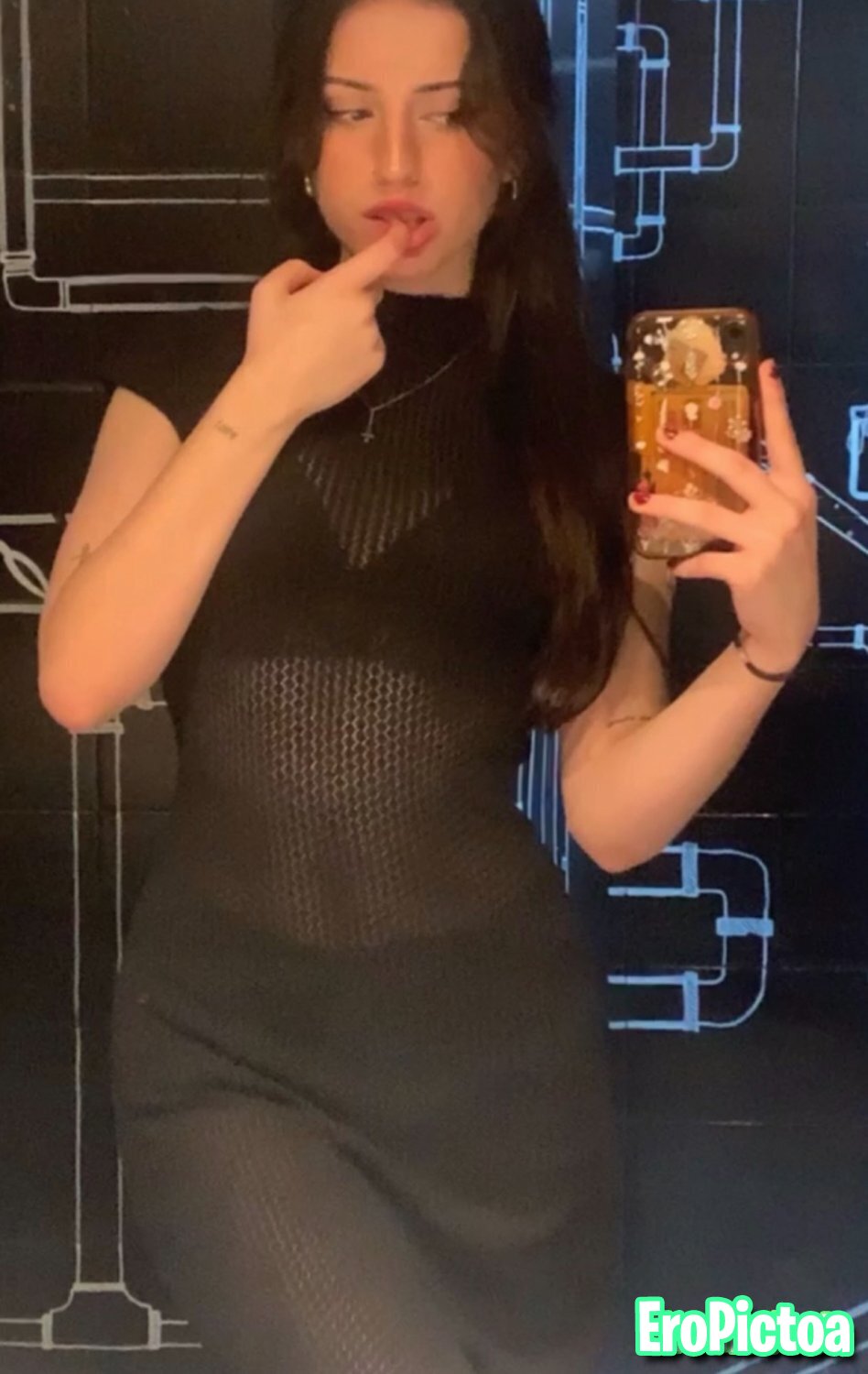 Lucía, spanish slut (24) Submitted photo featuring jerkmeat - Part 5