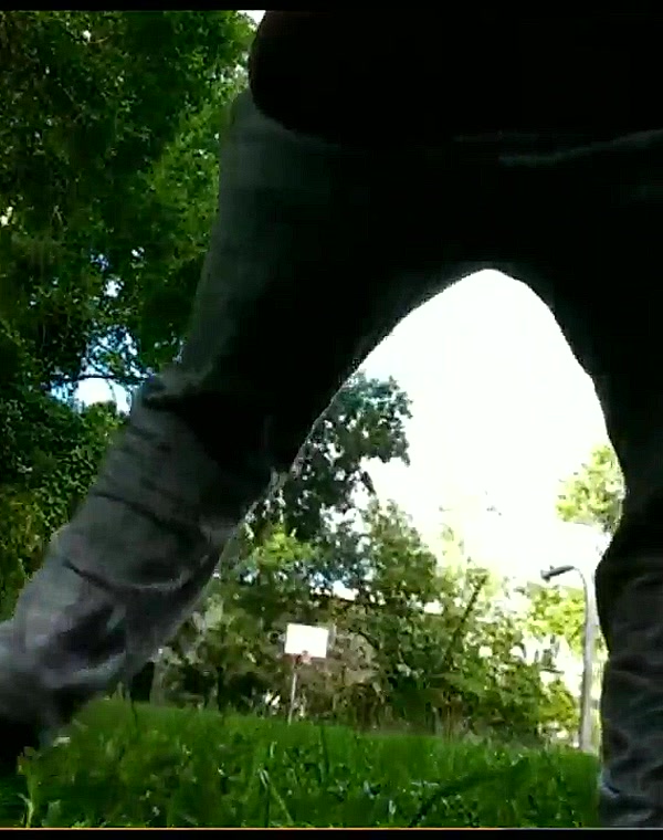 Thumbnail for Big Booty Black Girl Twerking Outside joi audio