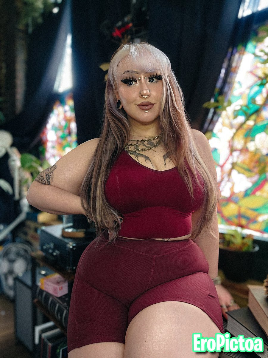 Thicccc Busty blonde BBW 🤤🤤🤤 (BBW appreciation) photo featuring perfectforgooning - Part 32