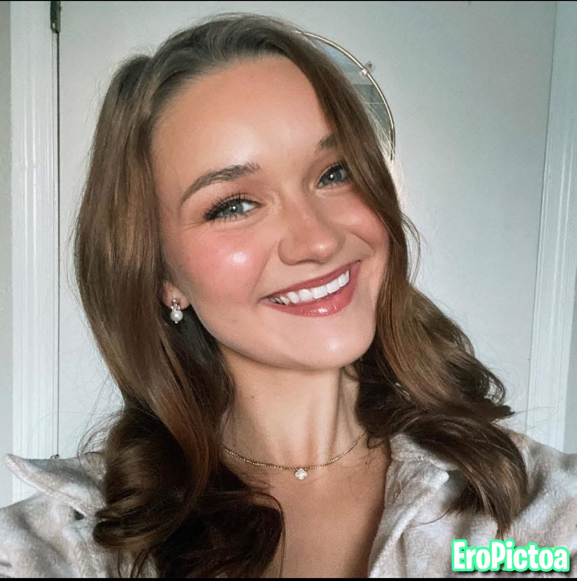 IG slut Peyton (22) IRL submitted photo featuring ig - Part 1