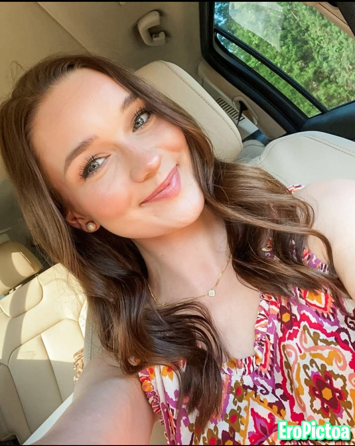 IG slut Peyton (22) IRL submitted photo featuring bratty - Part 4