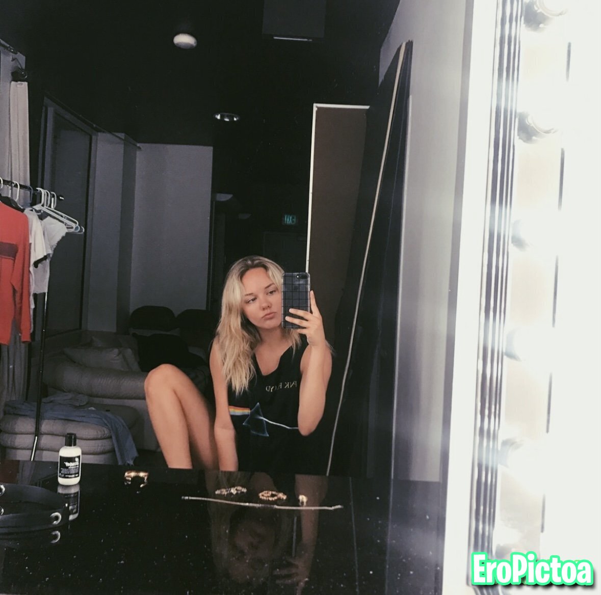 IG slut Dani (26) IRL submitted photo featuring teen - Part 10