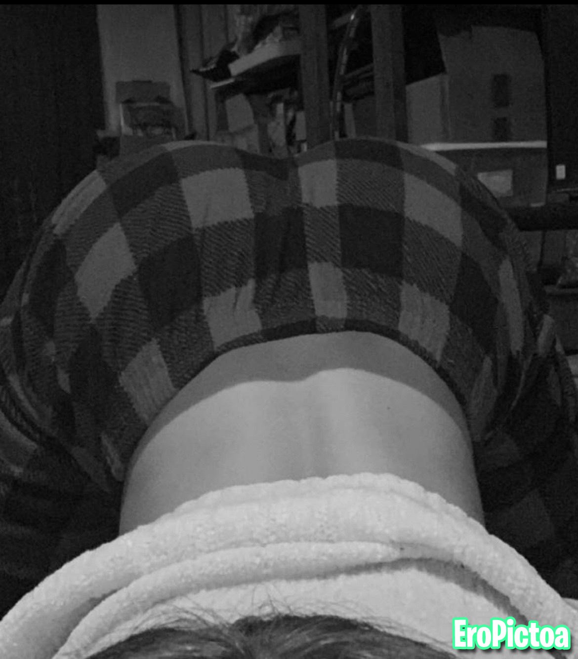 Kik avajw20 caption her photo - Part 7