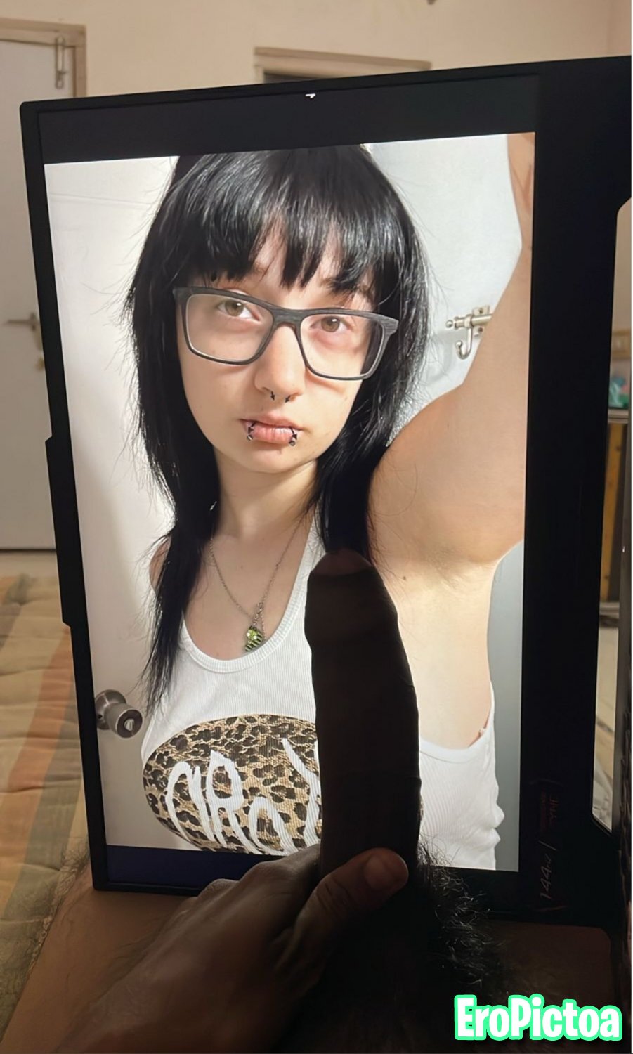 Goth gf cock tributes+captions photo featuring ass - Part 11 Goth gf cock tributes+captions photo featuring ass - Part 11