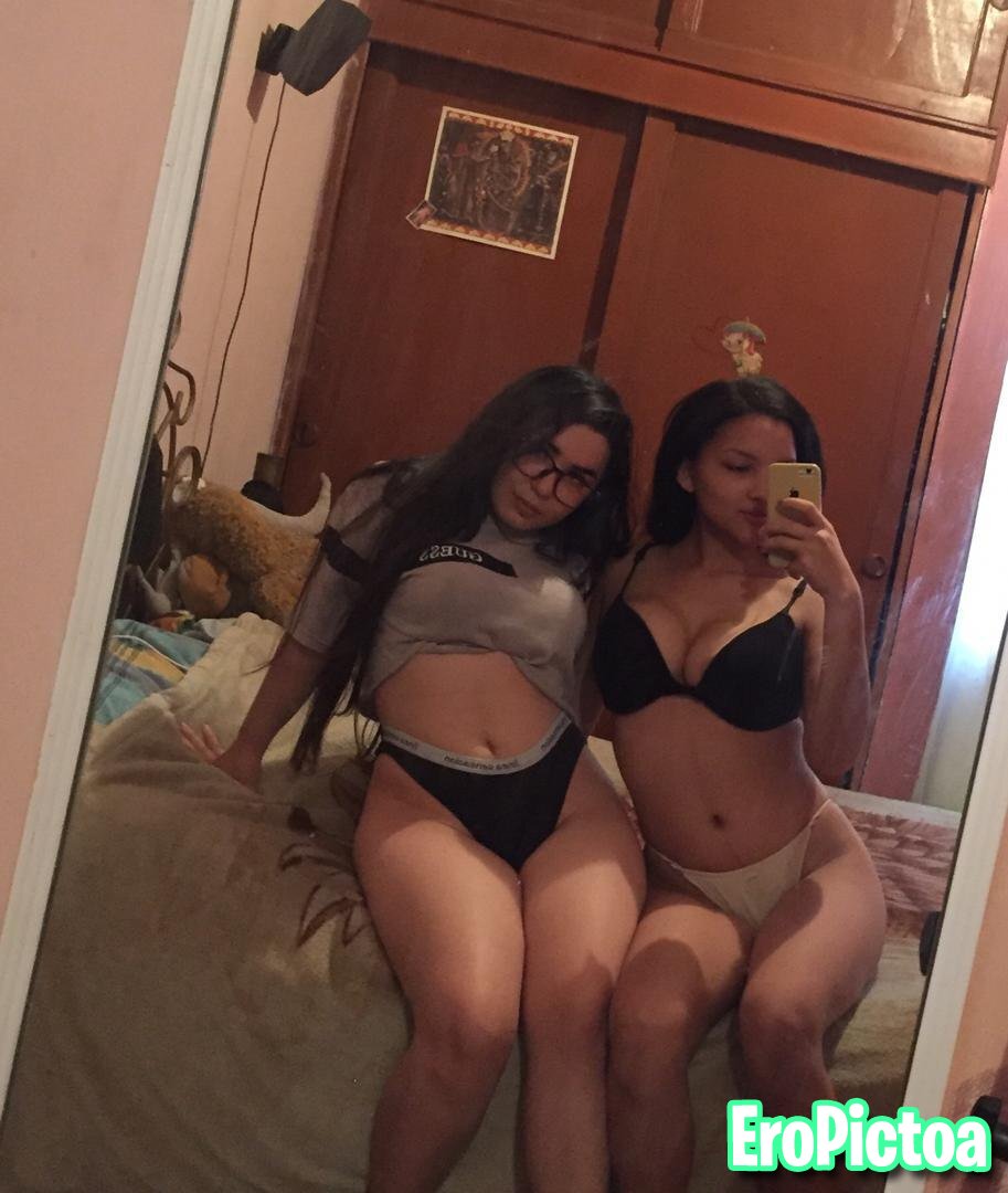 Caption on this 2 sluts photo featuring Dm tlg @pandx89