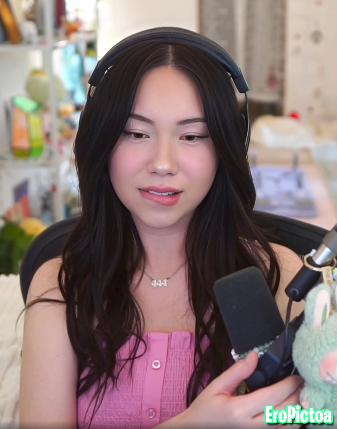QuarterJade [2] photo featuring twitch