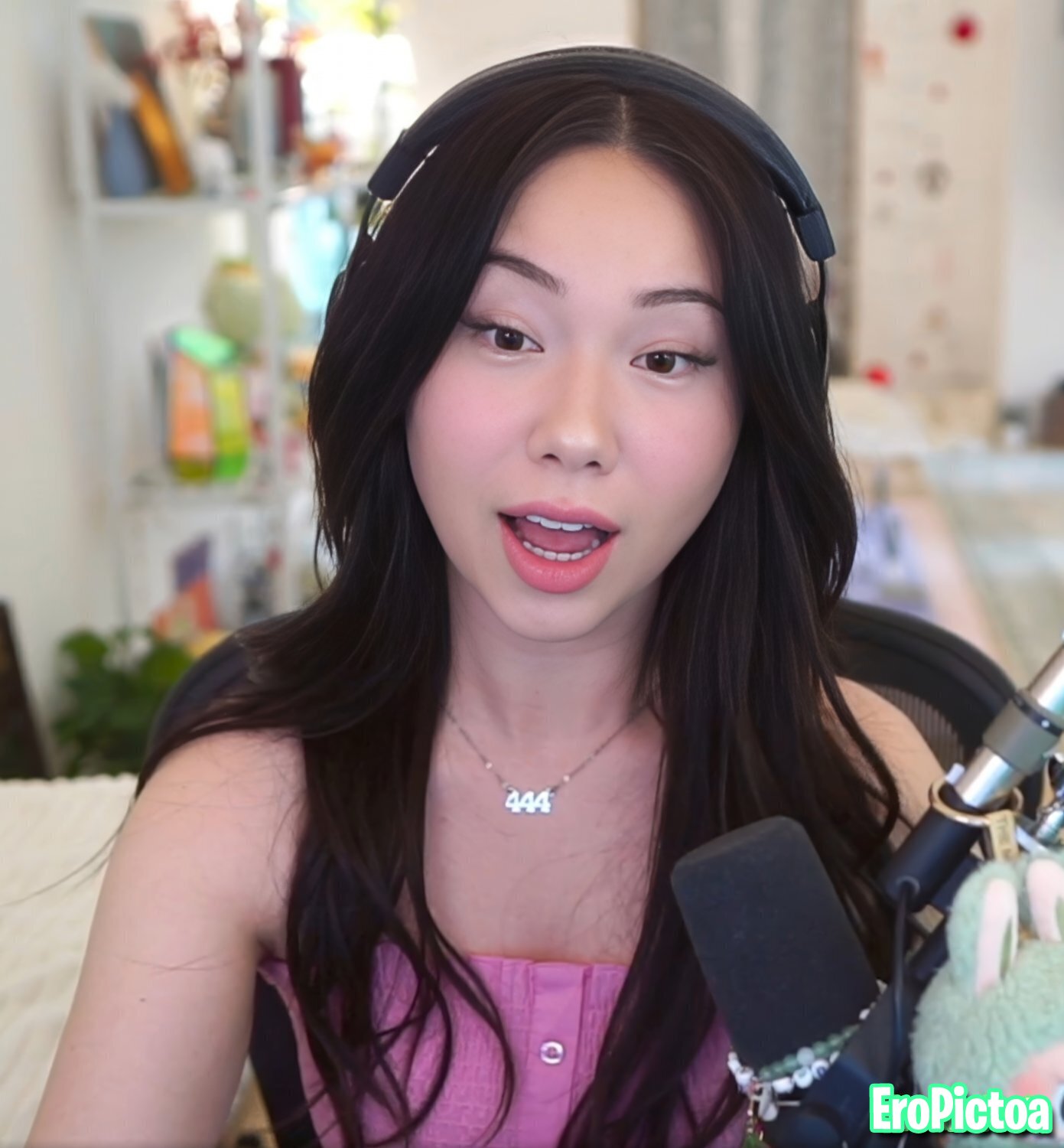 QuarterJade [2] photo featuring twitch streamer