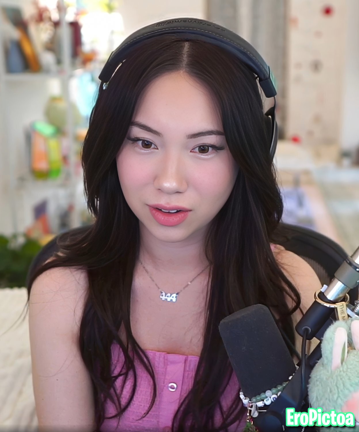 QuarterJade [2] photo featuring asian streamer