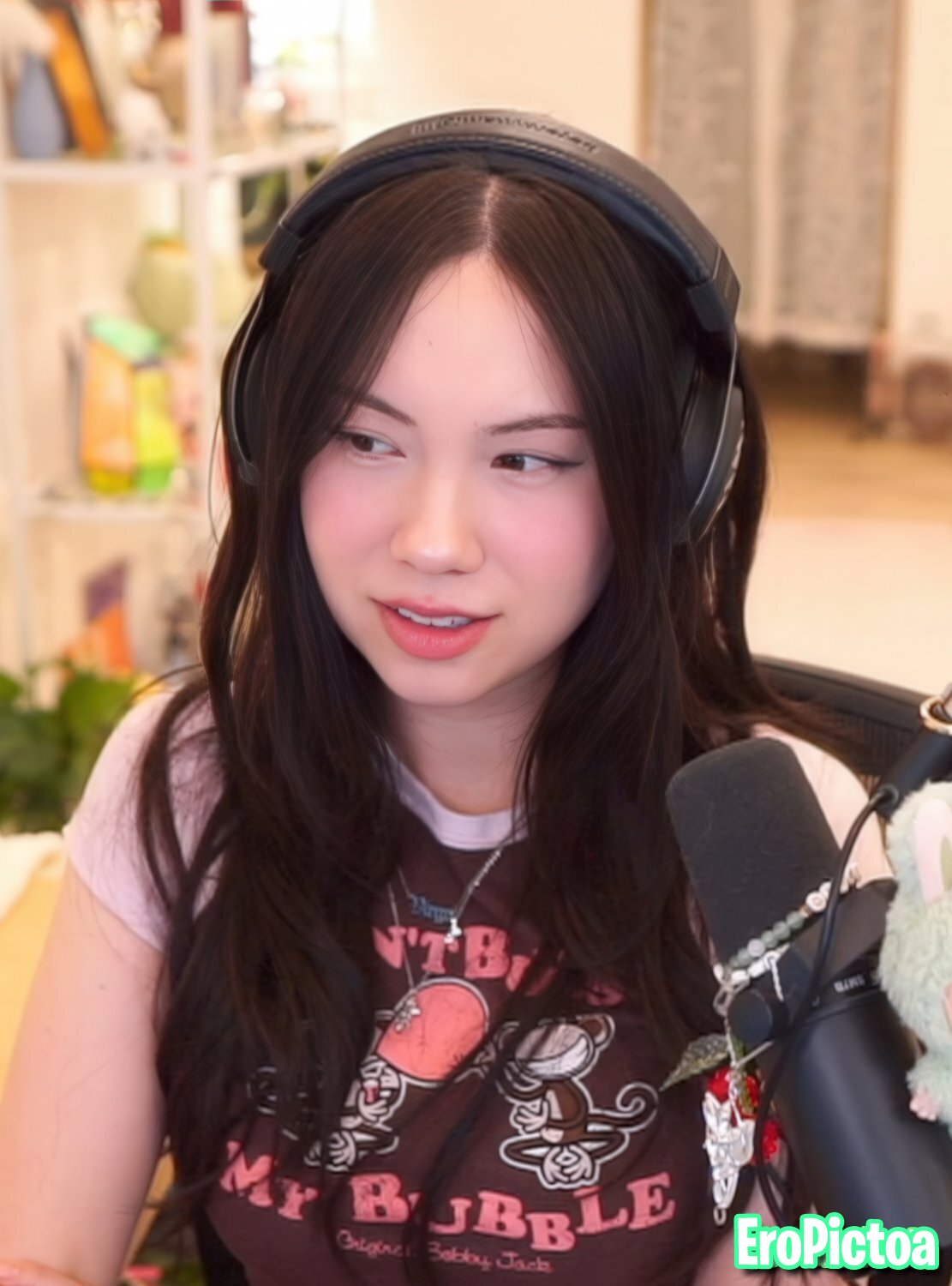 QuarterJade [3] photo featuring twitch streamer - Part 33